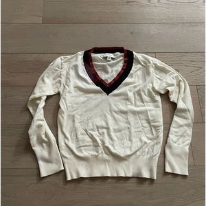 Free Assembly V-Neck Sweater 🤍✨🤎